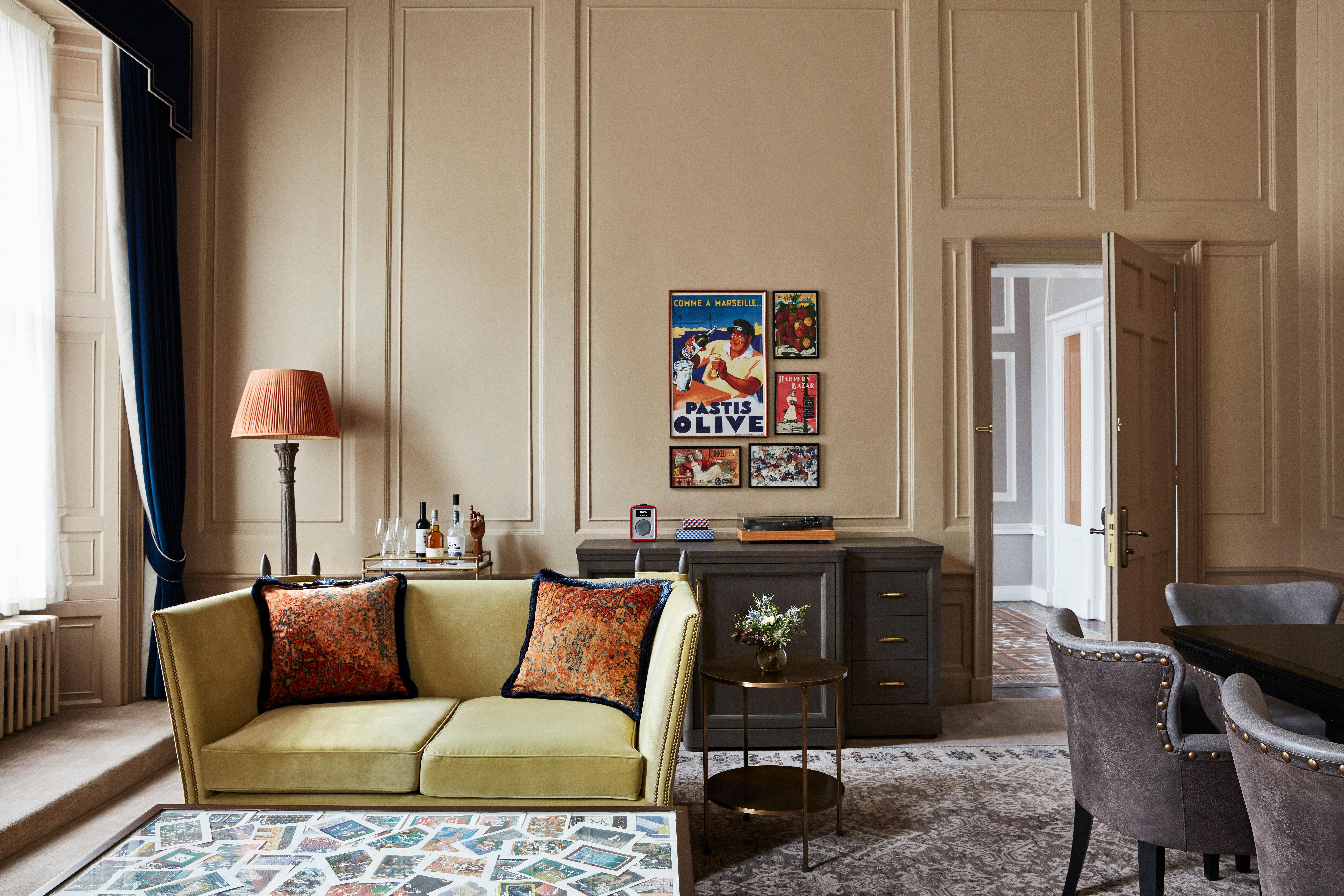 Kimpton Charlotte Square By Ihg Hotel EDI Exterior photo Interior of the 2018 London showroom