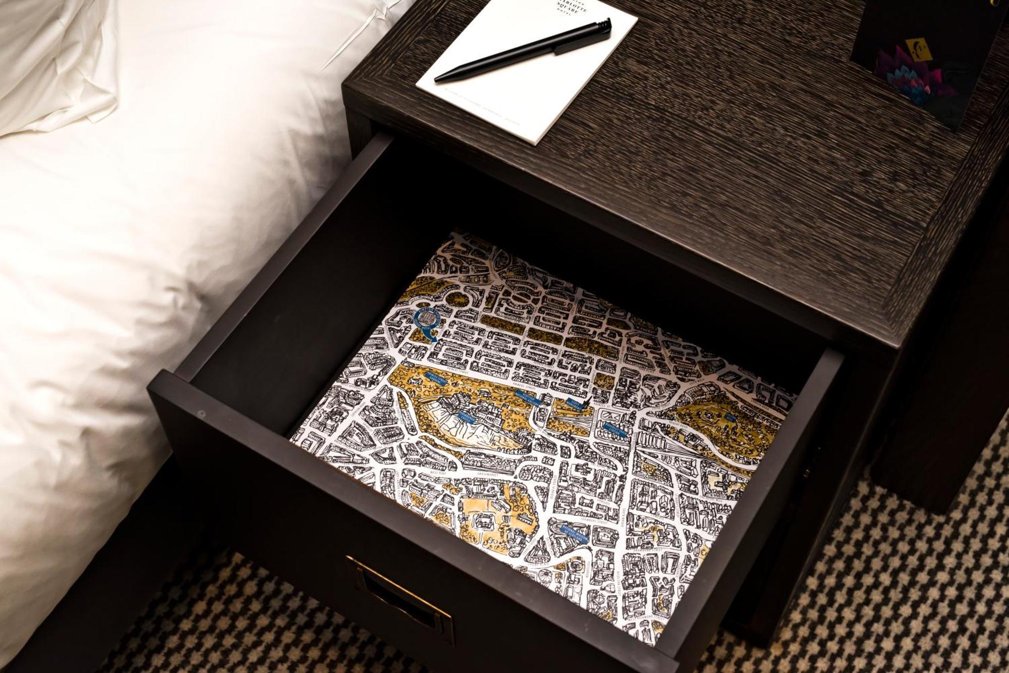Kimpton Charlotte Square By Ihg Hotel EDI Exterior photo A drawer with a map of New York City